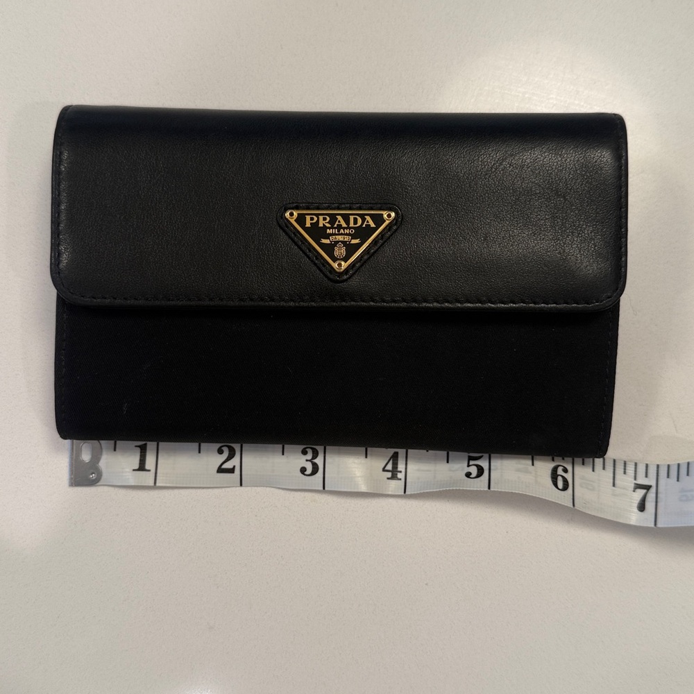 Authentic Prada Black Leather Tri-Fold Wallet - Picture 2 of 8